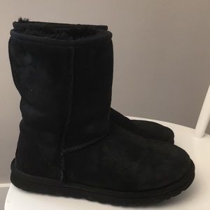 Black UGG Short II boots EUC size 9